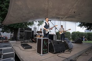 4239_Moritz_Kruit__amp__Band_SRGB2300___Kerstin_Krämer_1224x815