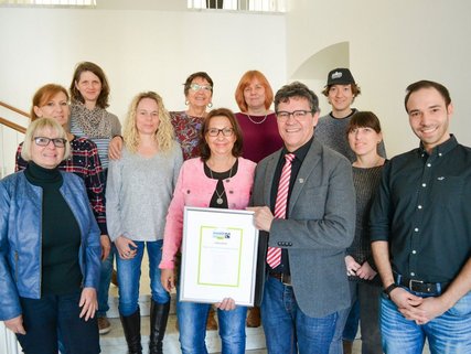 Die Re-Zertifizierung 2020 war Anlass zur Freude bei der Steuerungsgruppe